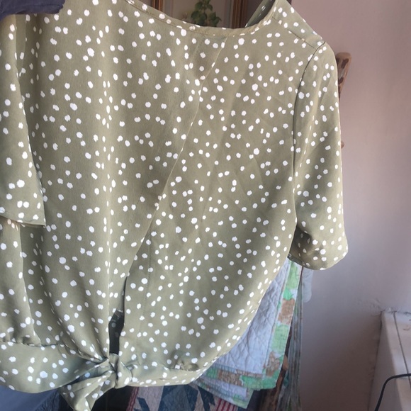 Sage cropped blouse - Picture 3 of 3